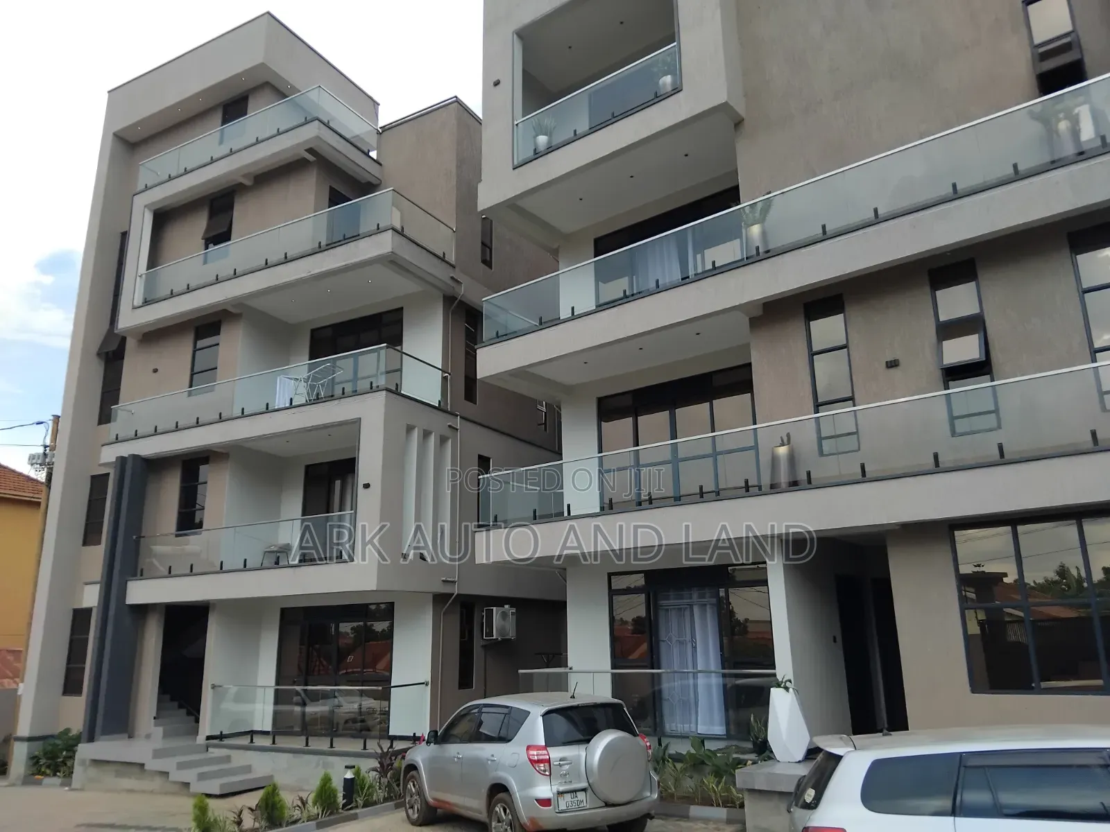 3bdrm Apartment in Kisasi Bahai, Nakawa for sale in Nakawa