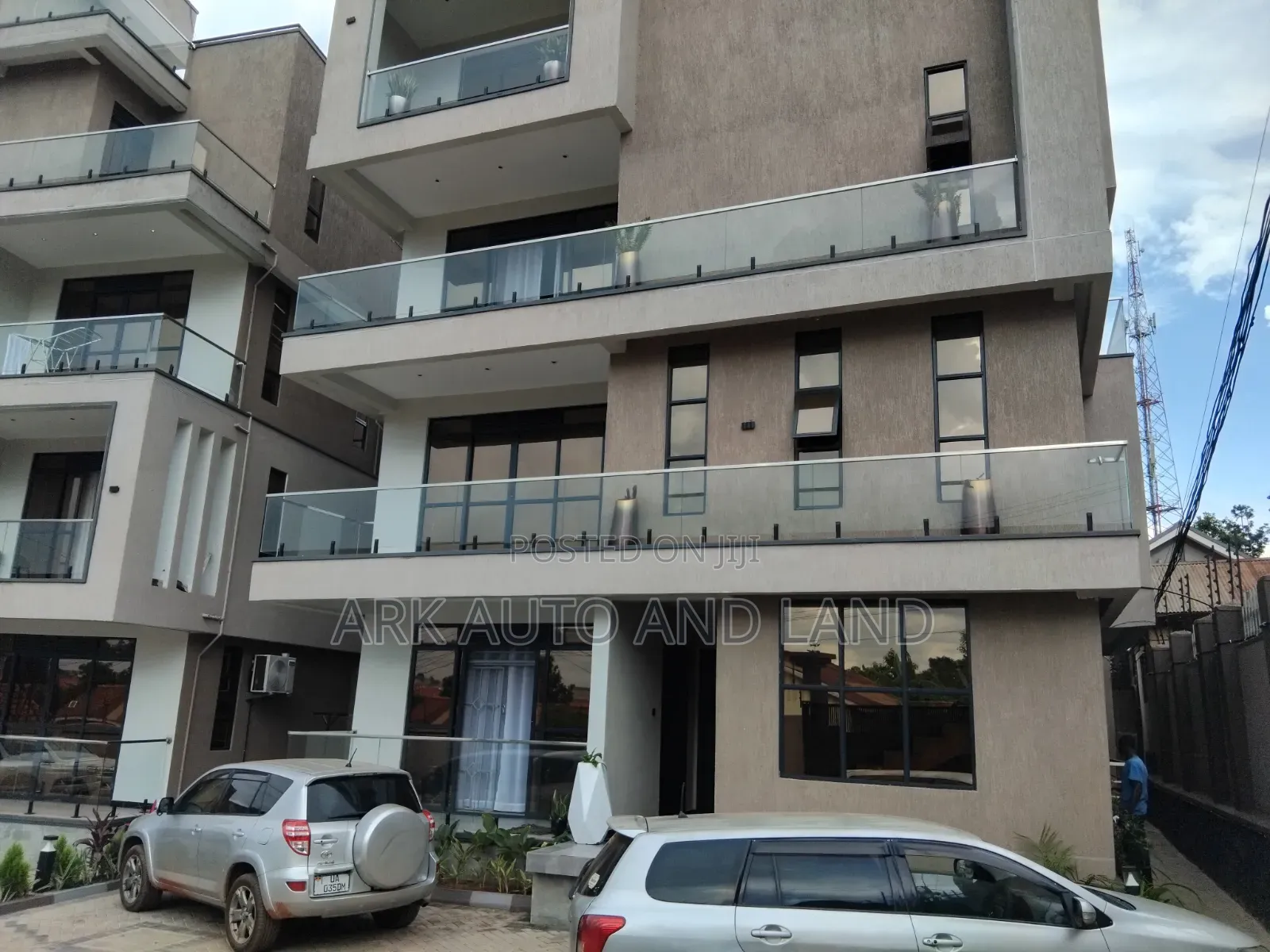 3bdrm Apartment in Kisasi Bahai, Nakawa for sale in Nakawa