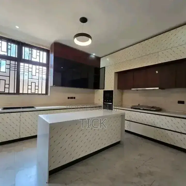 6bdrm Duplex in Kyanja, Nakawa for rent in Nakawa