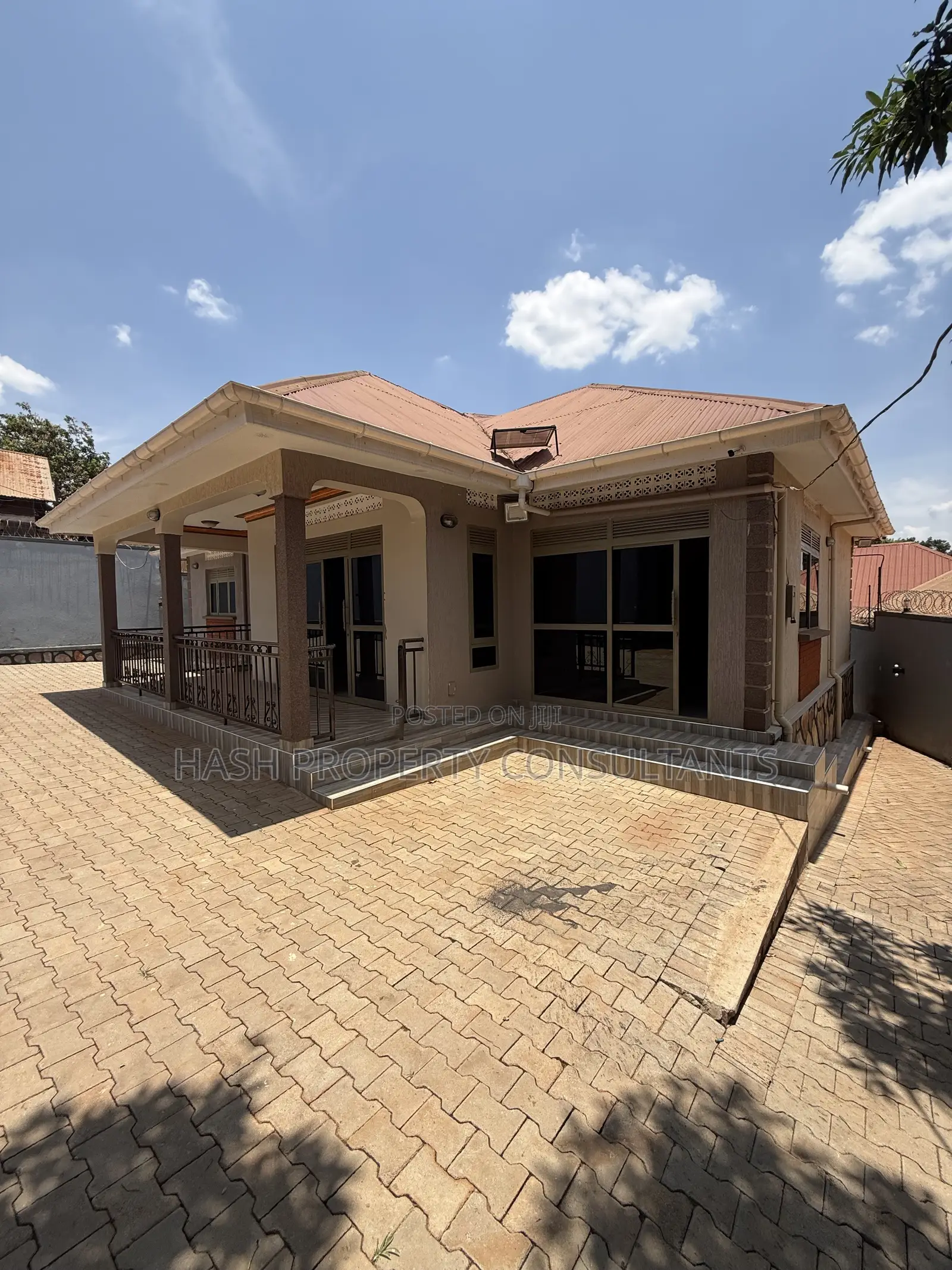 4bdrm House in Ptc, Makindye for sale in Makindye