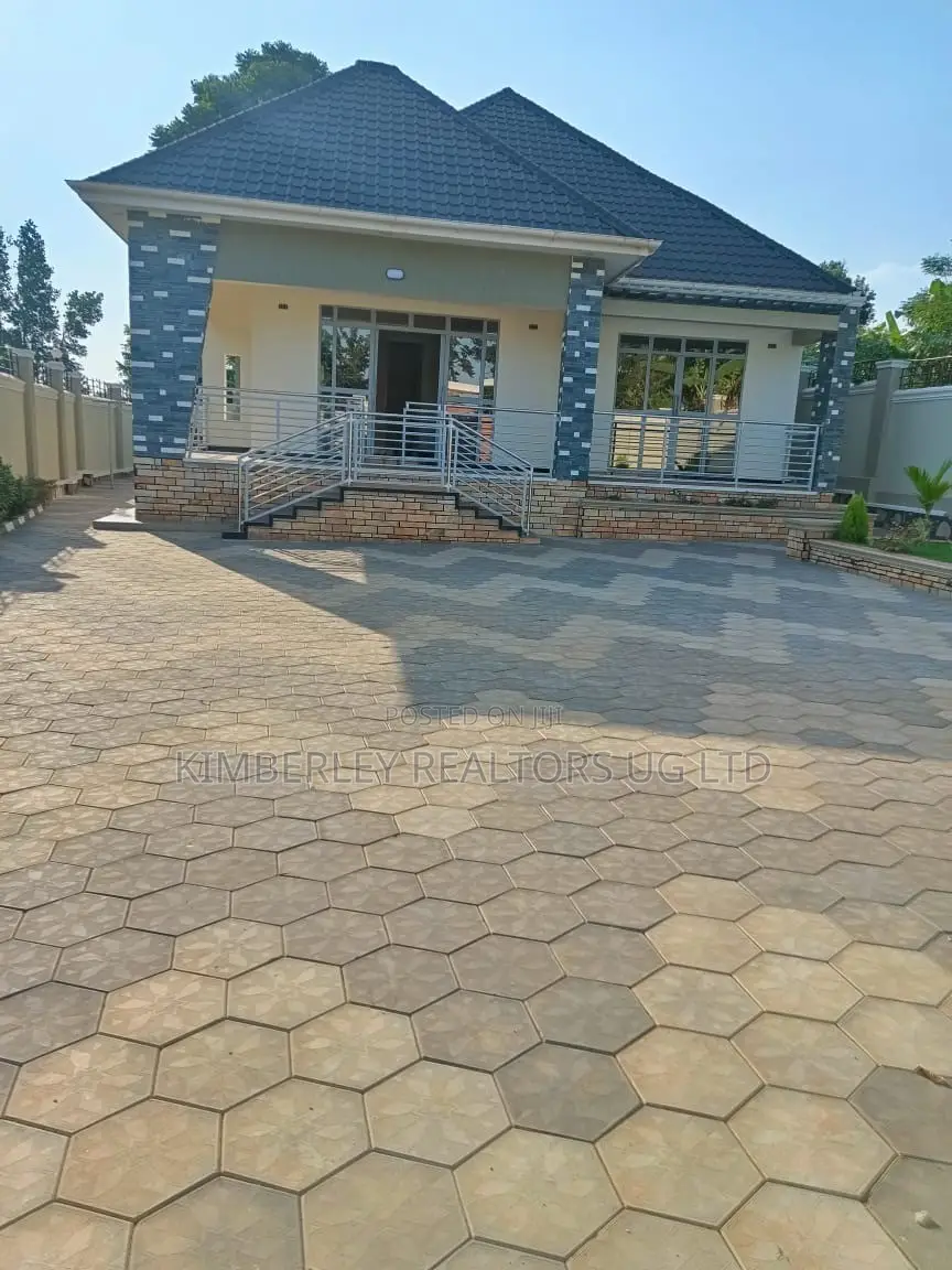 3bdrm House in Division A for sale in Division A