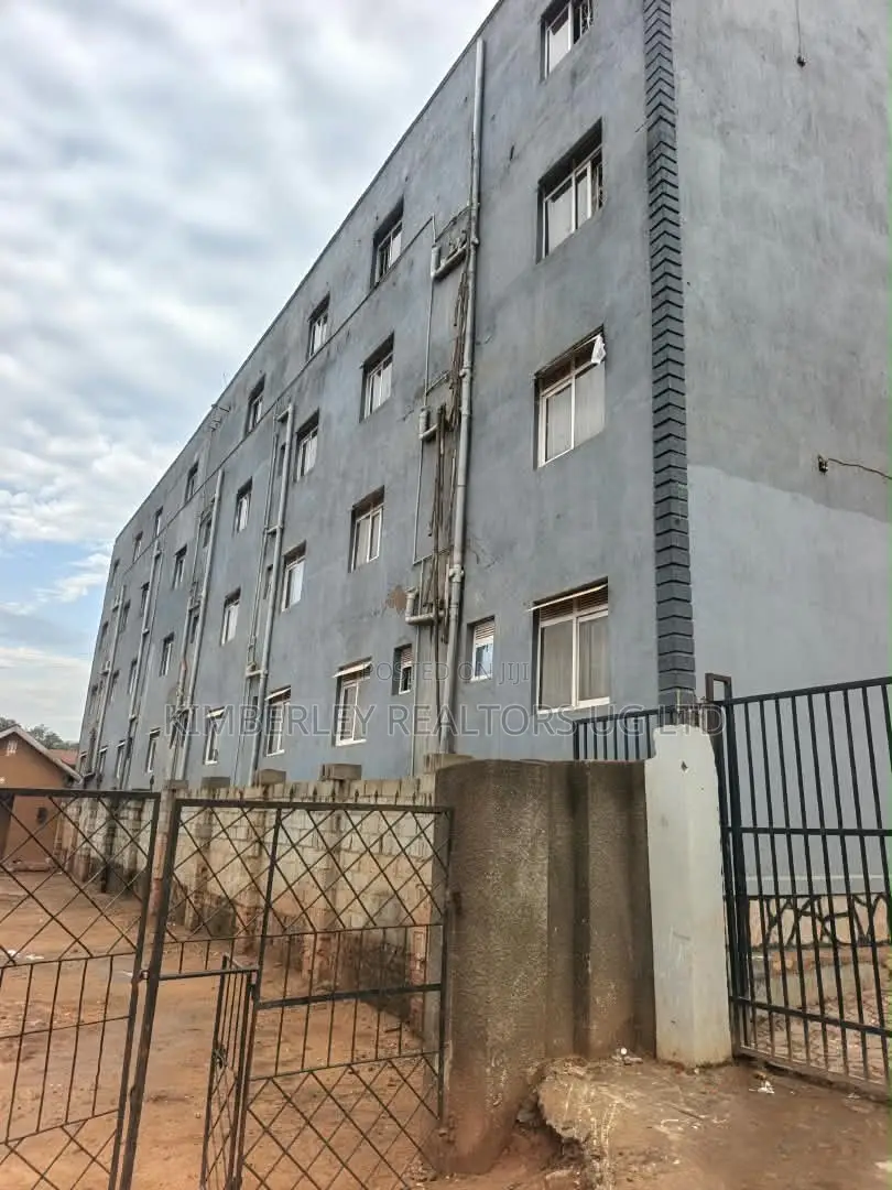 20bdrm Block of Flats in Division A for sale in Division A