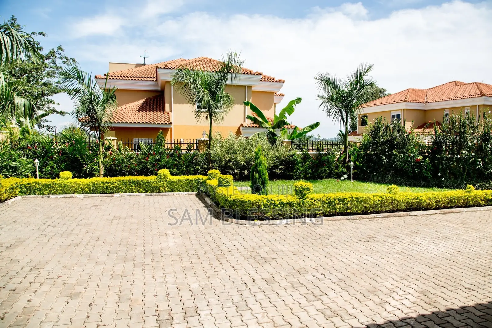 5bdrm Mansion in Munyonyo, Central Division for sale in Central Division