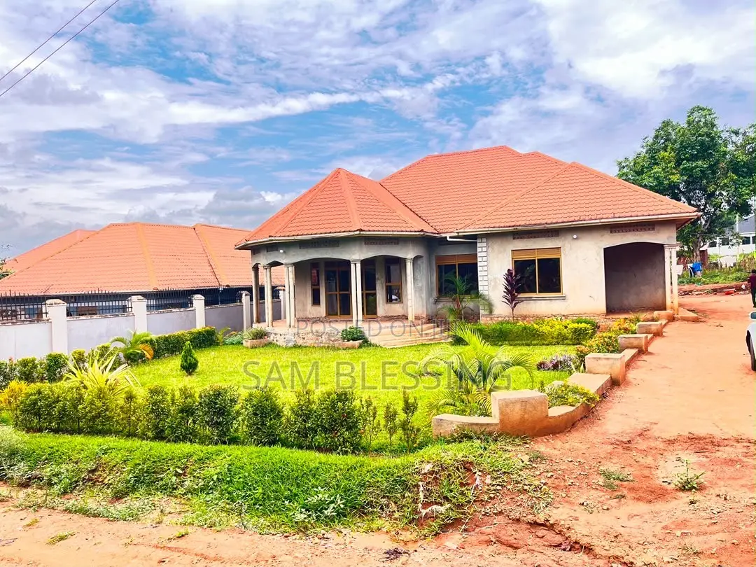 4bdrm House in Gayaza, Wakiso / Wakiso for sale in Wakiso / Wakiso