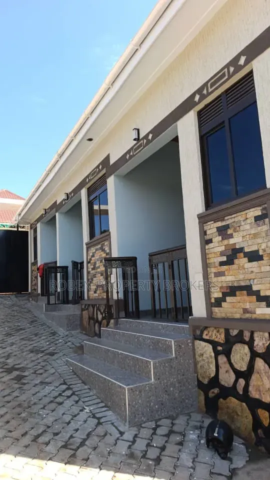 1bdrm House in Roben Property, Nakawa for rent in Nakawa