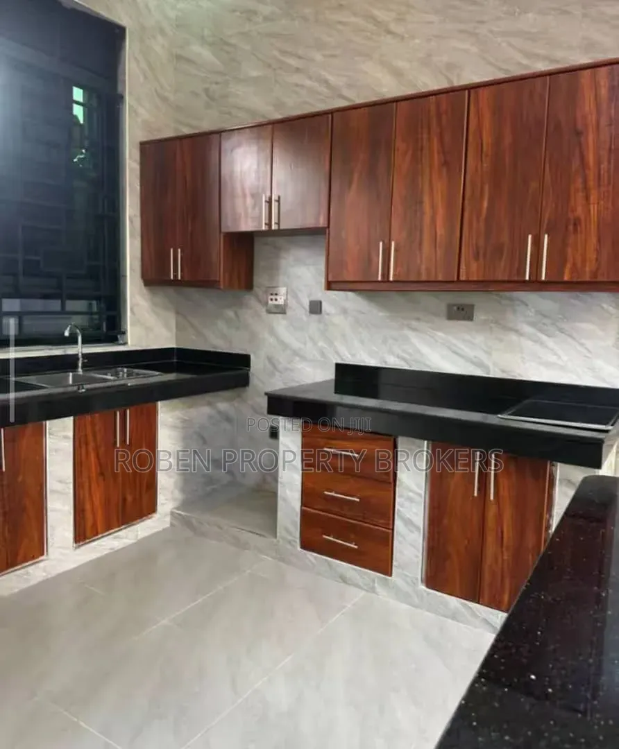 1bdrm House in Roben Property, Nakawa for rent in Nakawa