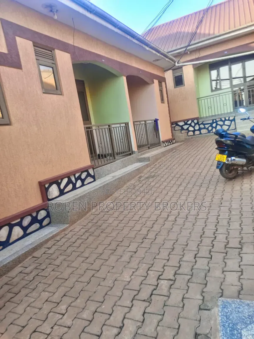 1bdrm House in Roben Property, Nakawa for rent in Nakawa