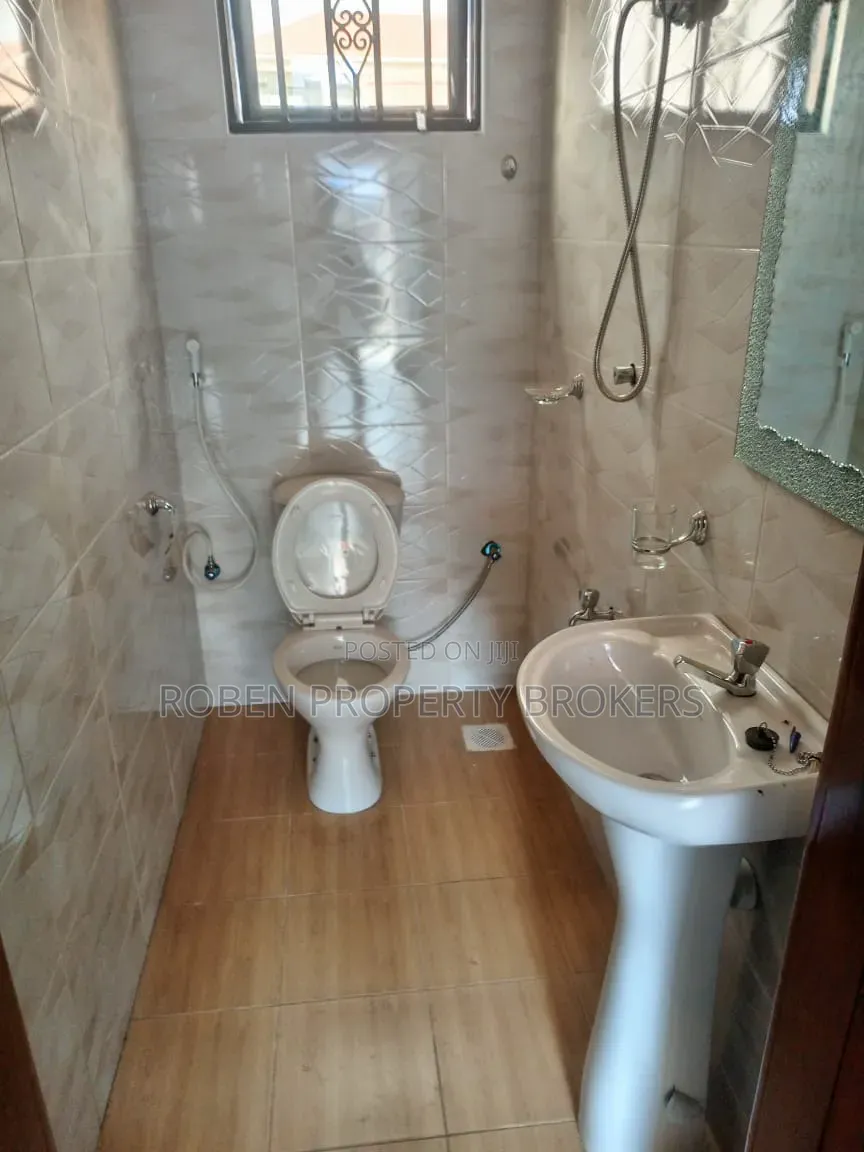 1bdrm Apartment in Roben Property, Nakawa for rent in Nakawa