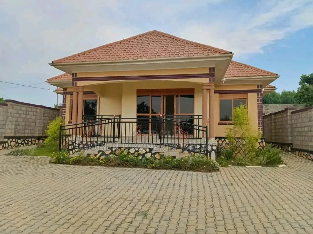 1bdrm House in Roben Property, Rubaga for rent in Rubaga