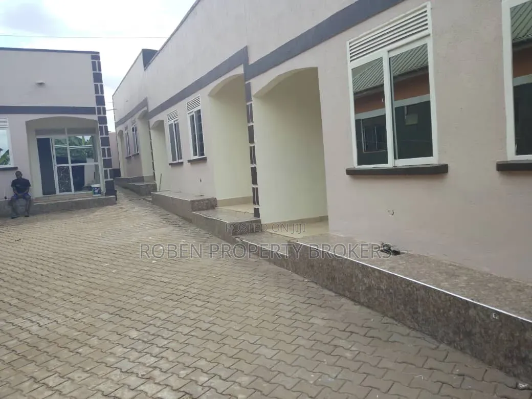 1bdrm House in Roben Property, Rubaga for rent in Rubaga
