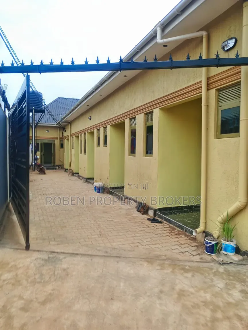 1bdrm House in Roben, Nakawa for rent in Nakawa