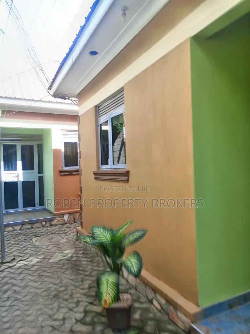 1bdrm House in Roben, Nakawa for rent in Nakawa