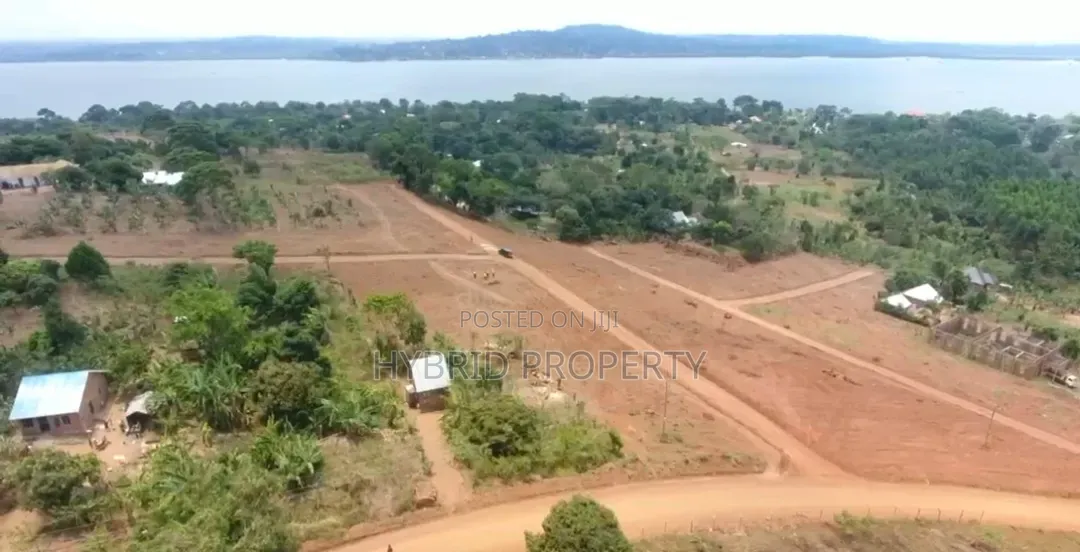 Prime Plots for Sale at Kasanje~Buwaya Airport View/Lakeview Estate. in Kasanje
