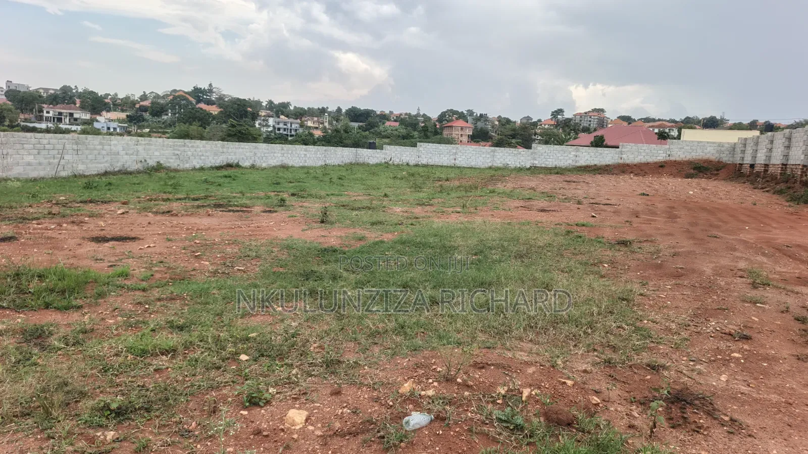 40decimal in Kira Mamerito Road It's All Fenced Private Mail Land in Kira