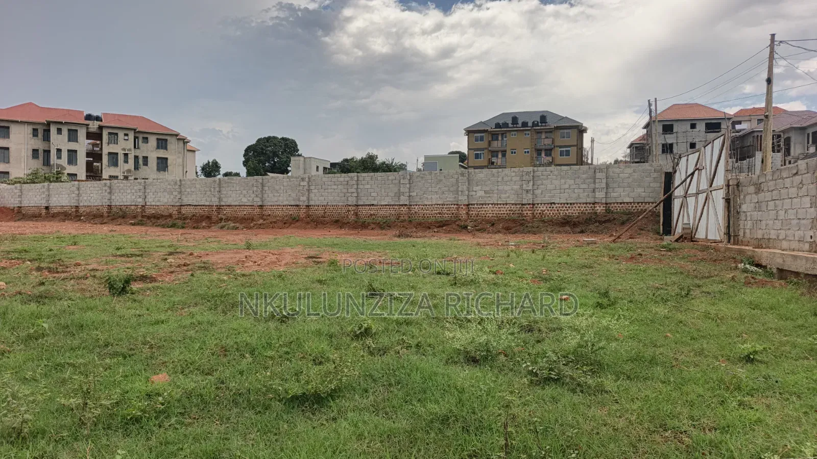 40decimal in Kira Mamerito Road It's All Fenced Private Mail Land in Kira