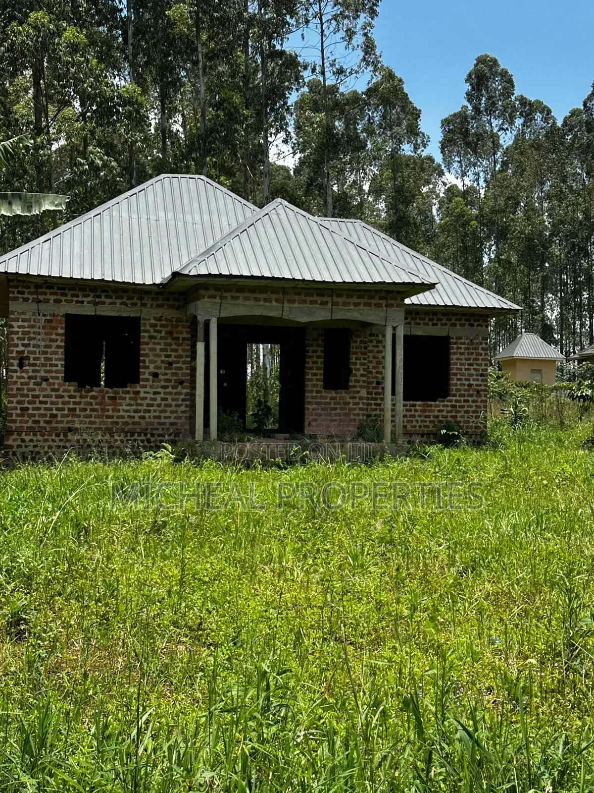 3bdrm House in Matuga Kitti At 60M, Kawempe for sale in Kawempe