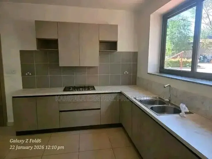 Ntinda 7 Bedrooms Office House for Rent in Central Division