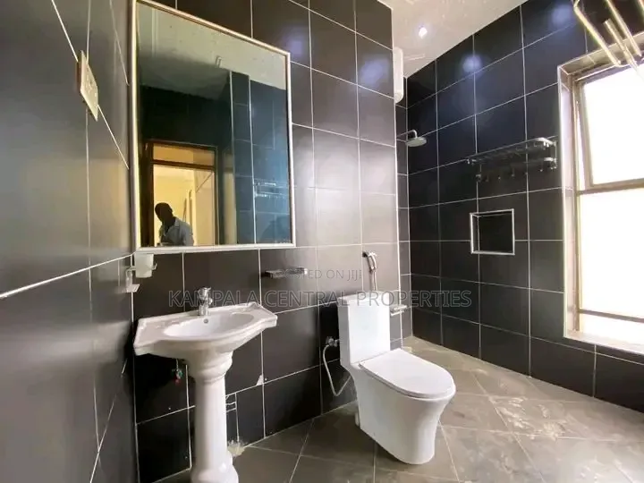 2bdrm Apartment in Nsambya, Central Division for rent in Central Division