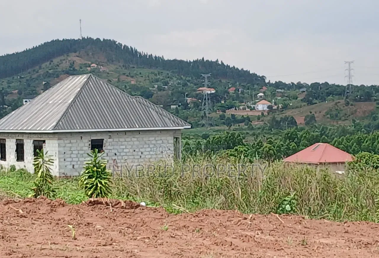 Prime Plots for Sale at Kabira~Kyanja Mpigi Land Estate~Masaka Road. in Buwama