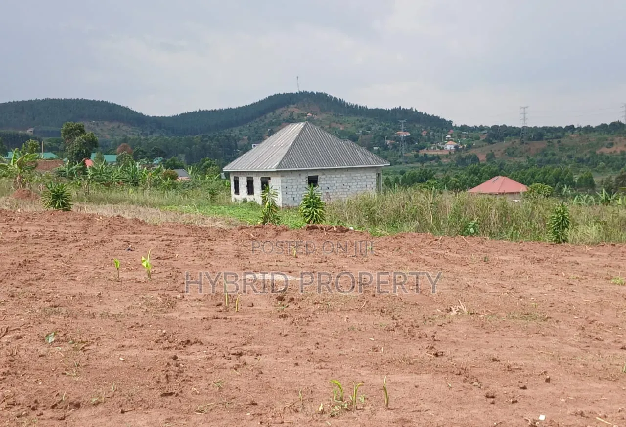 Prime Plots for Sale at Kabira~Kyanja Mpigi Land Estate~Masaka Road. in Buwama