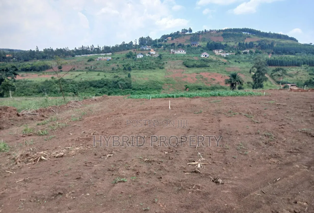 Prime Plots for Sale at Katende~Luwule Modern Land Estate~Masaka Road. in Kiringente