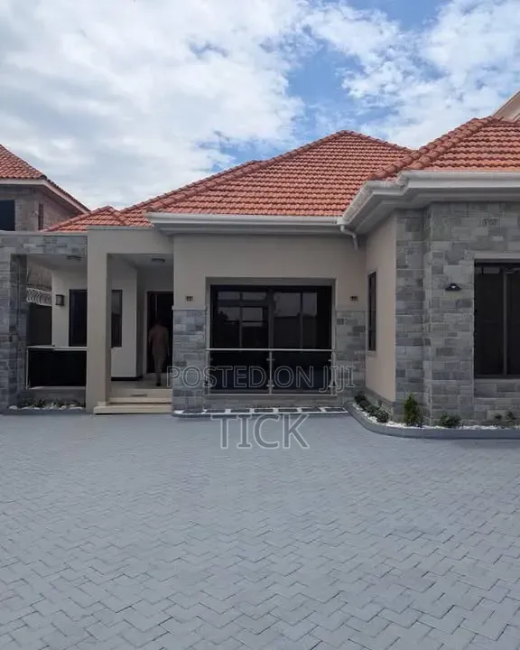 4bdrm House in Kira, Nakawa for sale in Nakawa