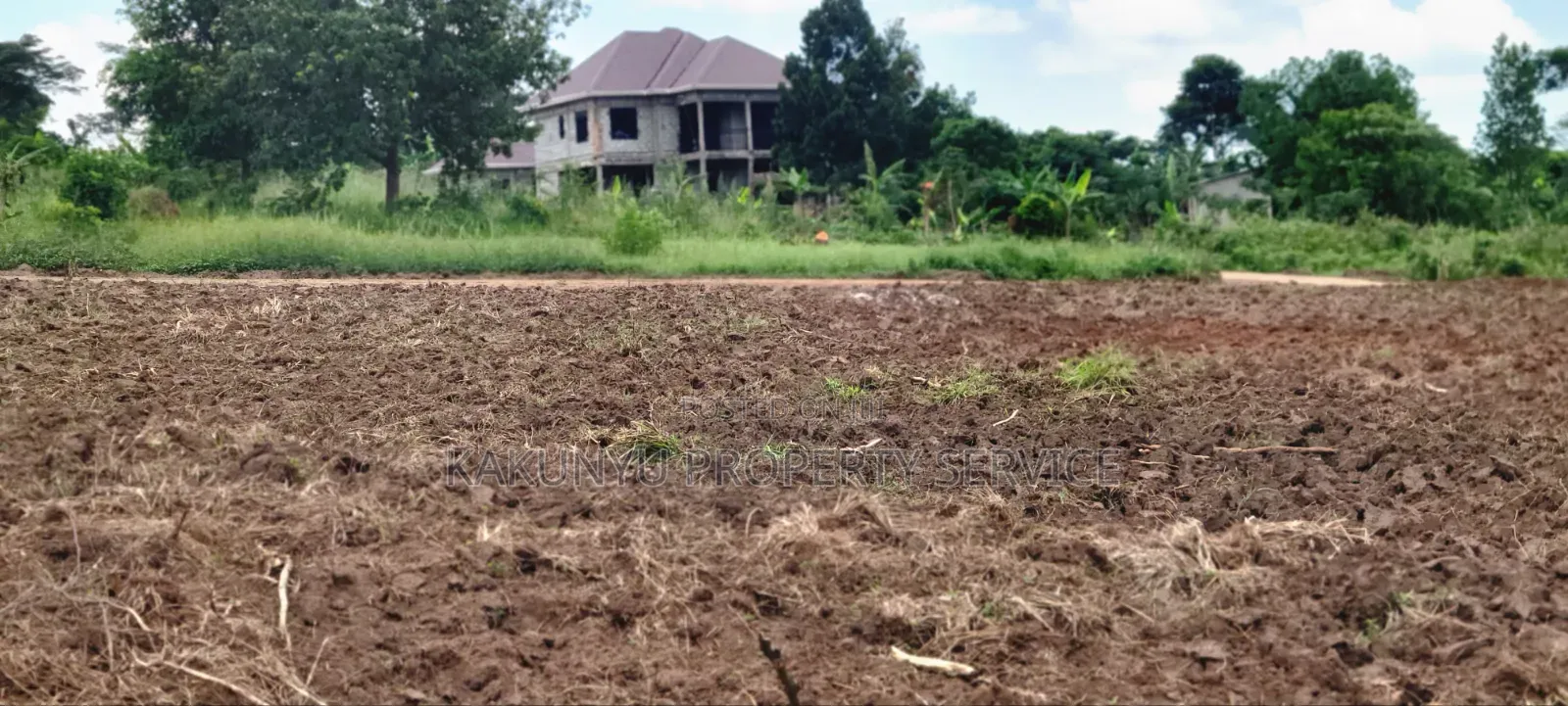 Gobero 11m Ready Titles in Wakiso / Wakiso