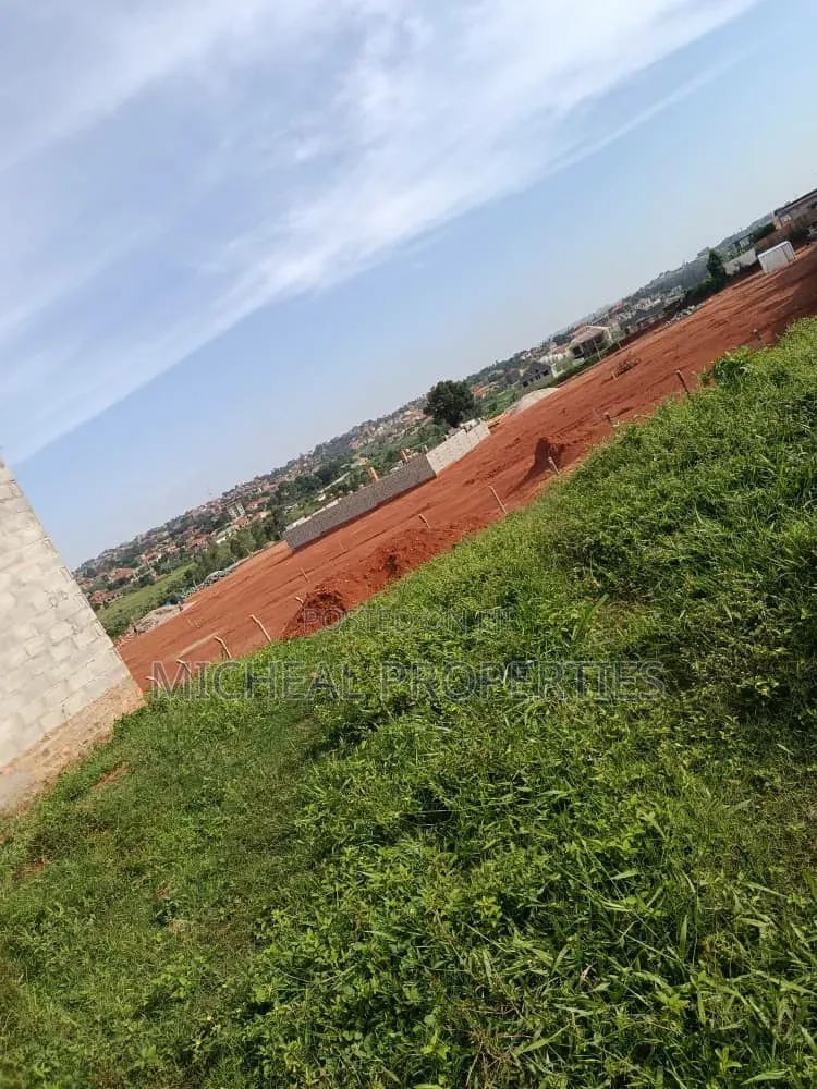 40 Decimals for Sell Kira Kasangati Rd 180m in Kawempe