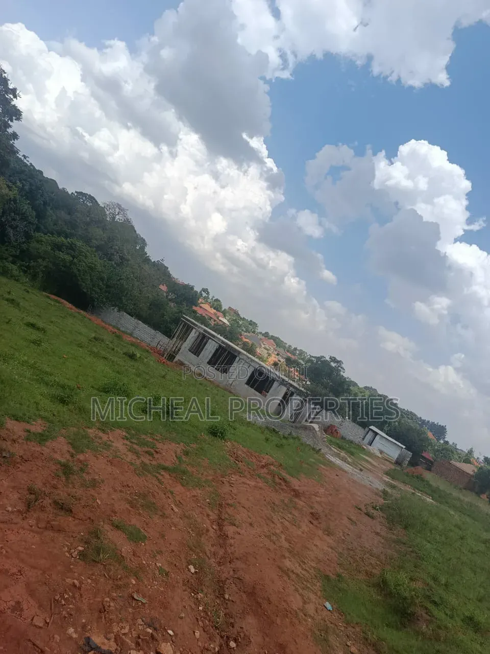 40 Decimals for Sell Kira Kasangati Rd 180m in Kawempe