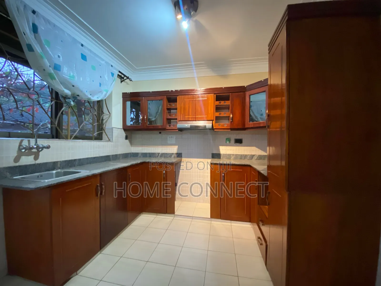 2bdrm Apartment in Mutungo, Central Division for rent in Central Division