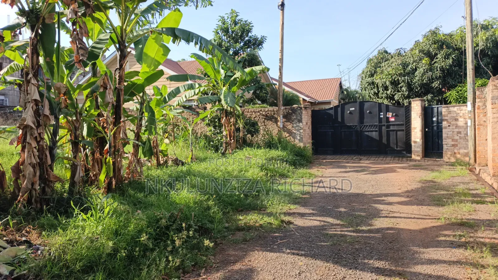 Private Mail Land in Kira