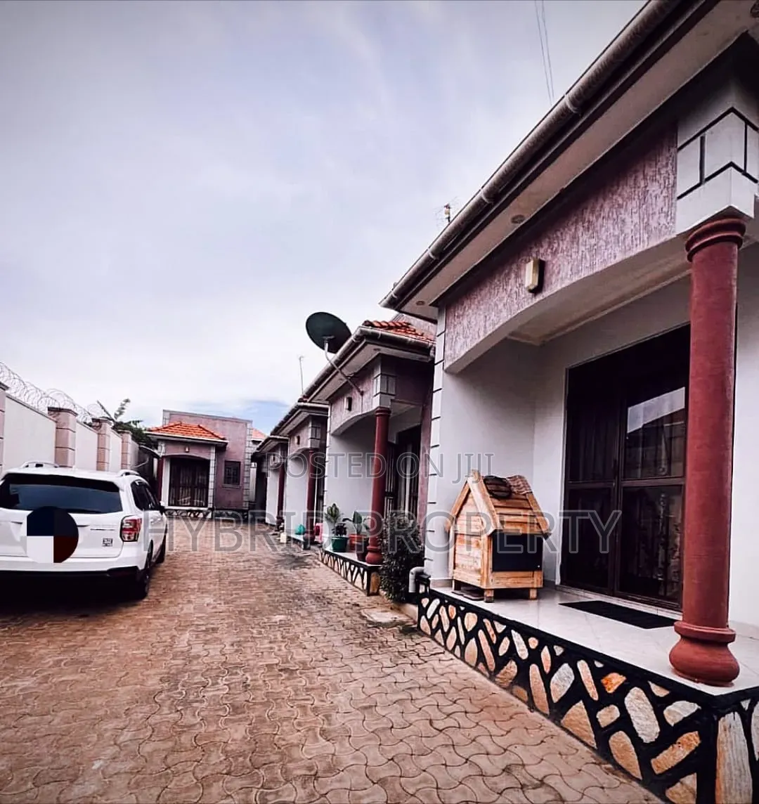 6bdrm Apartment in Kira~Bulindo Along for sale in Kira