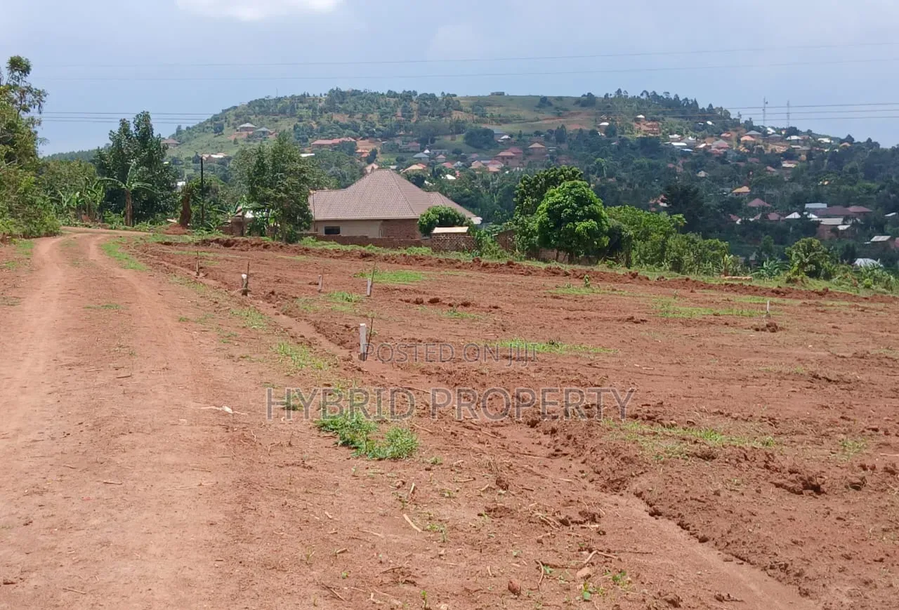 Prime Plots for Sale at Mpigi Town Harmony Modern View Estat~Masaka Rd in Mpigi TC