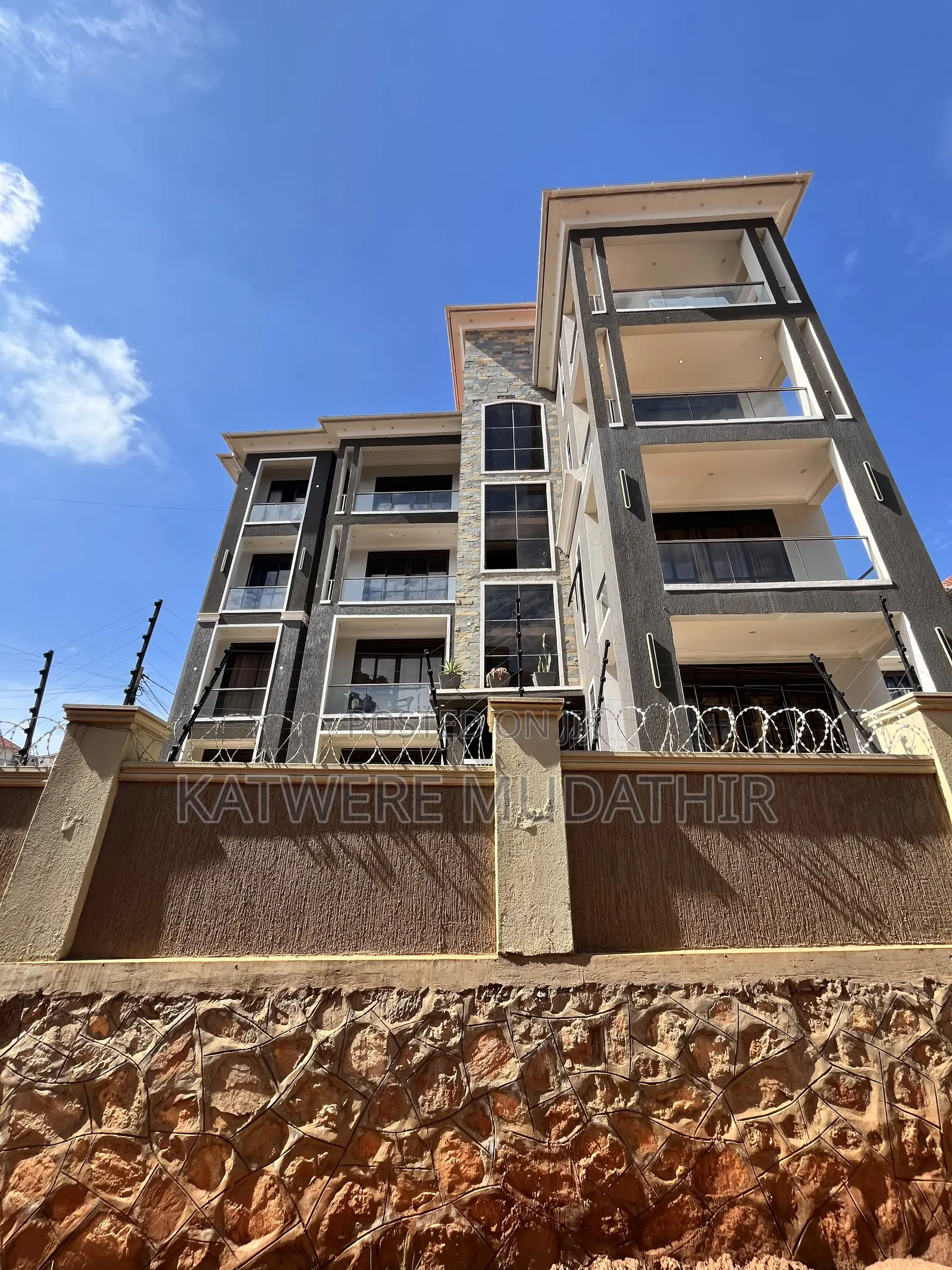 1bdrm Apartment in Kyabado, Central Division for sale in Central Division