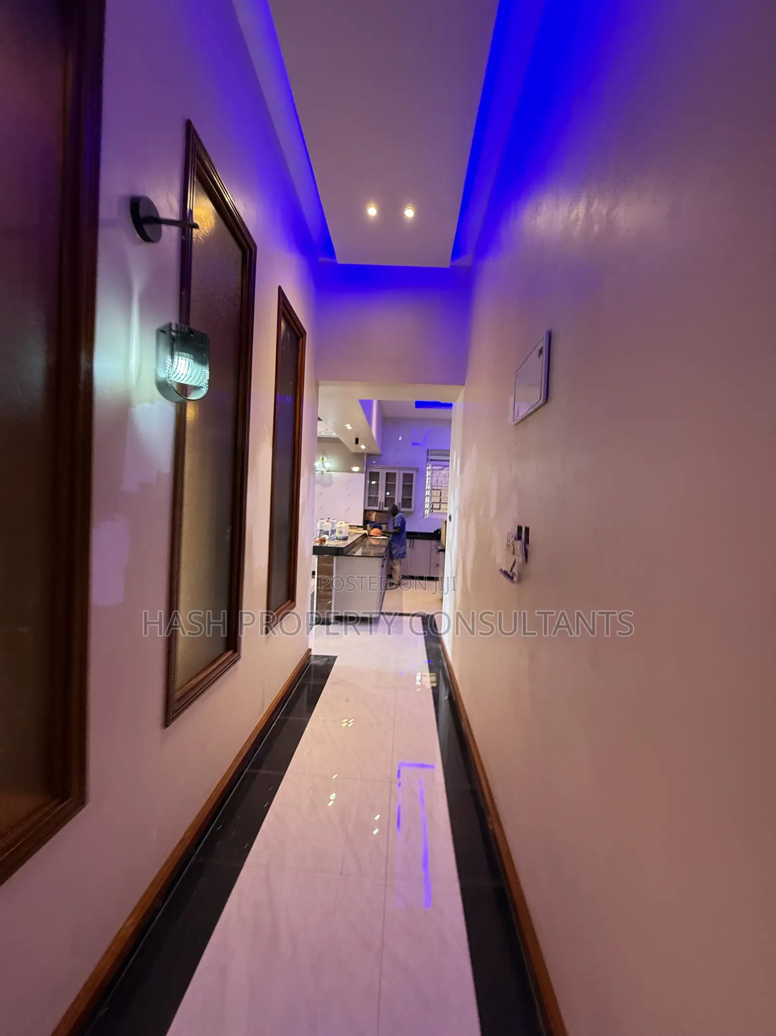 5bdrm House in Akright City, Central Division for sale in Central Division