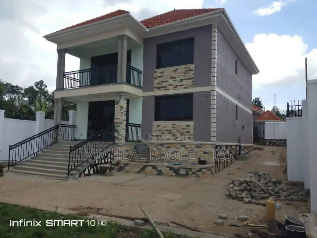 Mini Flat in Matuga Bombo Rd At, Kawempe for sale in Kawempe