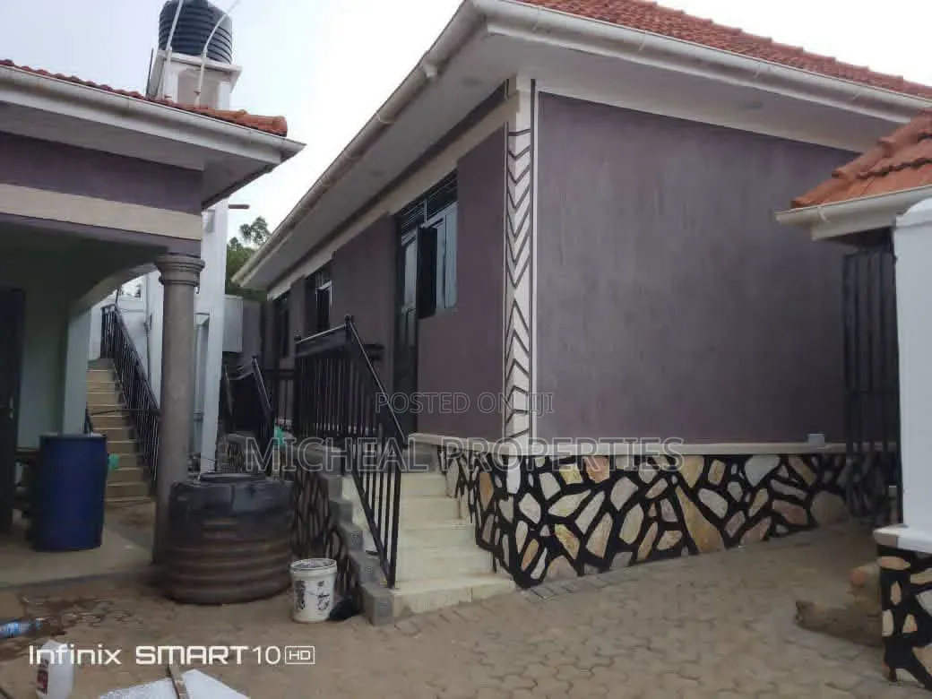 Mini Flat in Matuga Bombo Rd At, Kawempe for sale in Kawempe