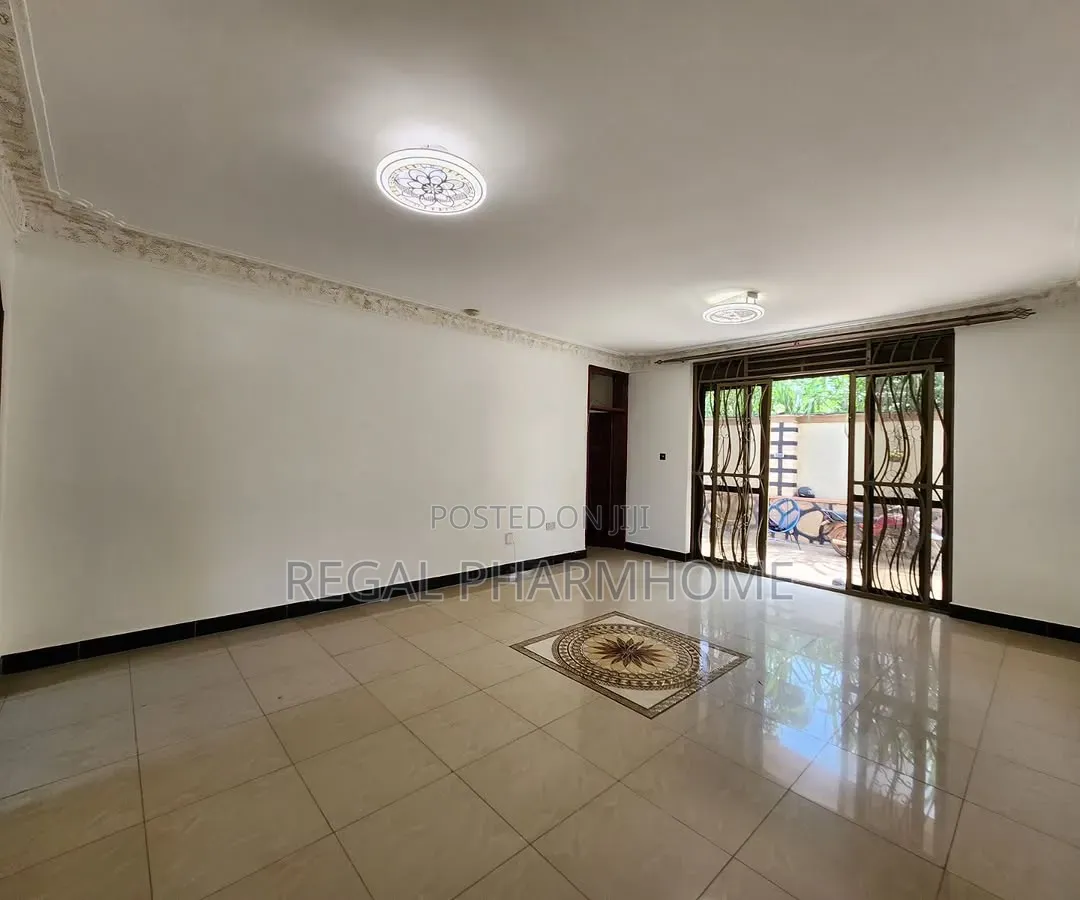 4bdrm Apartment in Sseguku Katale, Central Division for rent in Central Division