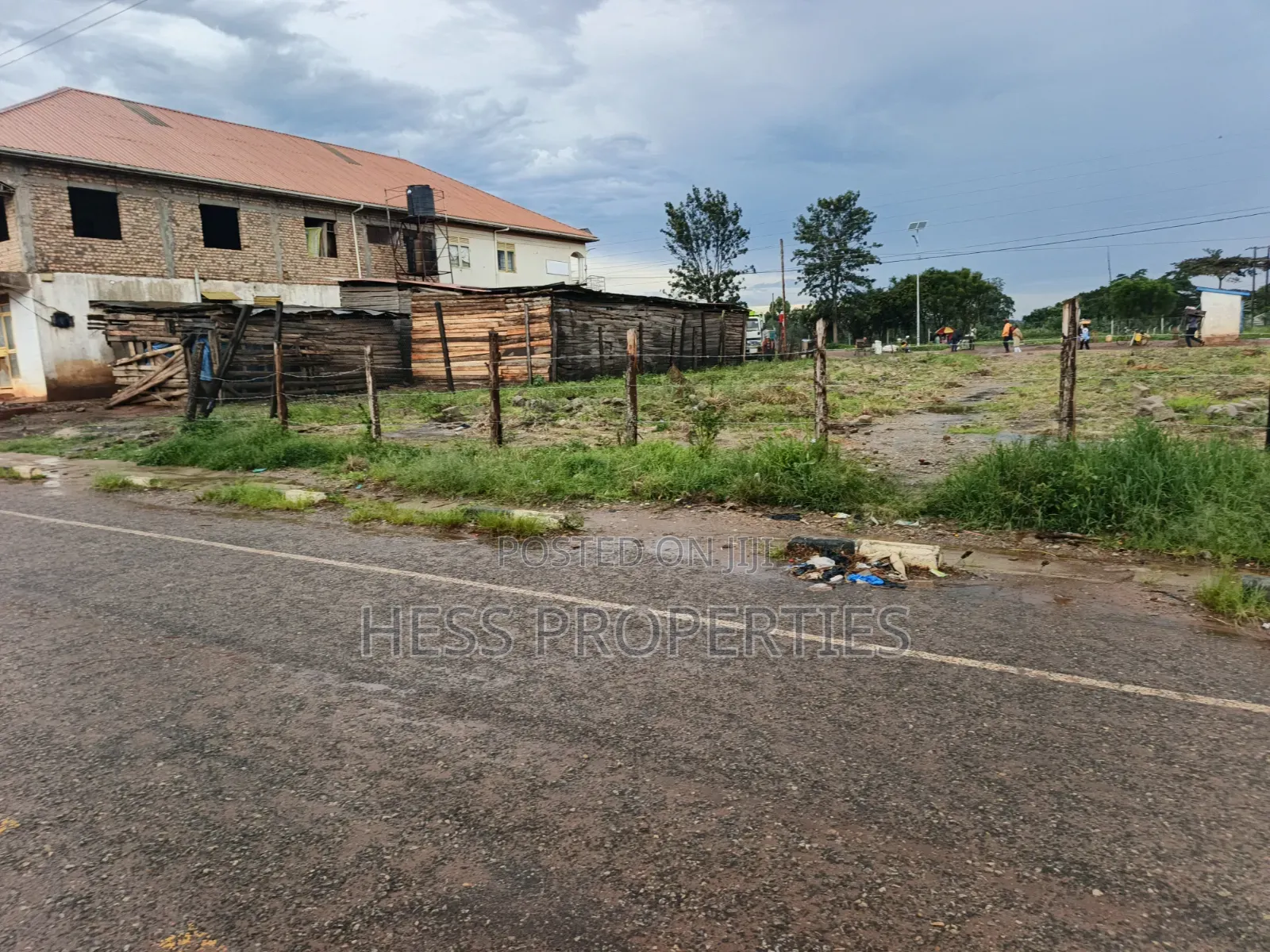 Commercial Land on Sale in Kyenjojo