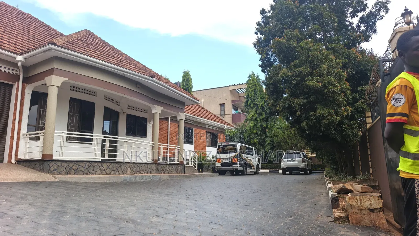 5bdrm Bungalow in Naalya Estate, Kira for sale in Kira