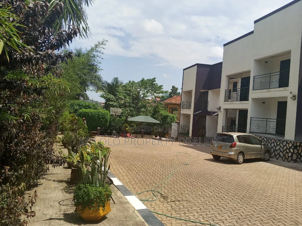 3bdrm Townhouse / Terrace in Muyenga, Central Division for rent in Central Division