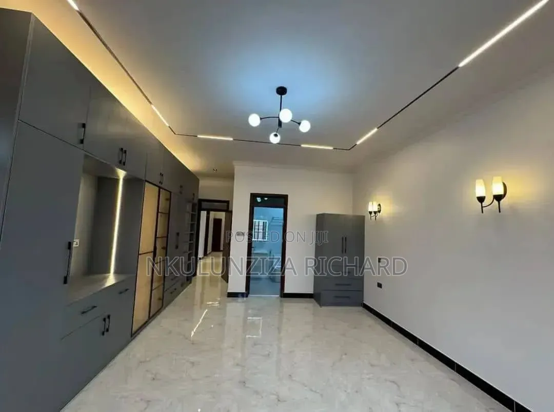 4bdrm Bungalow in Kira for sale in Kira