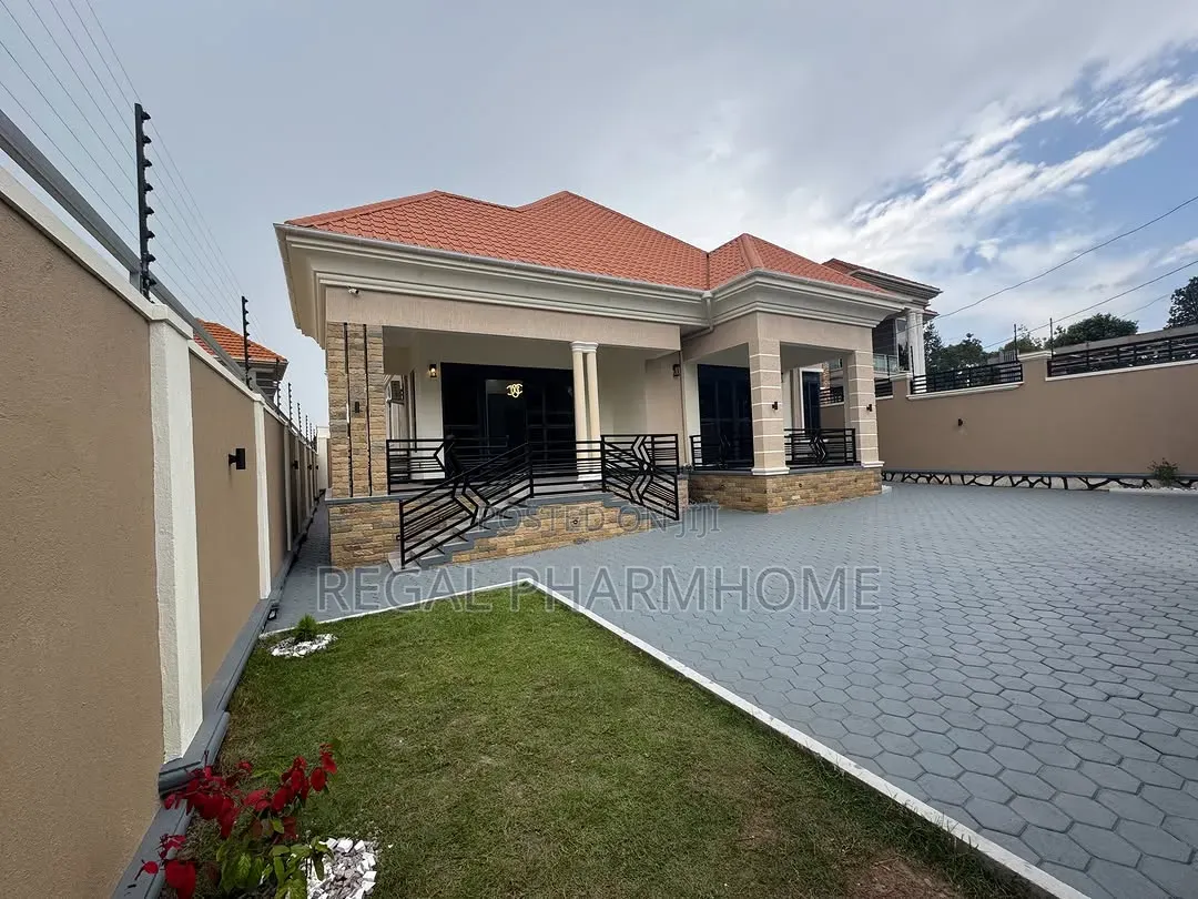 4bdrm Bungalow in Ntinda, Central Division for rent in Central Division