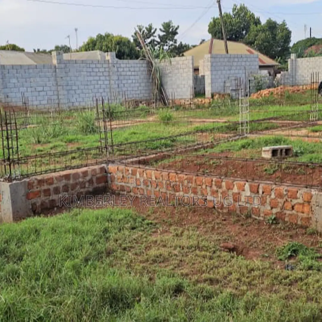  Quick Sale – 25 Decimals of Land for Sale, Garuga, Entebbe Road in Division A