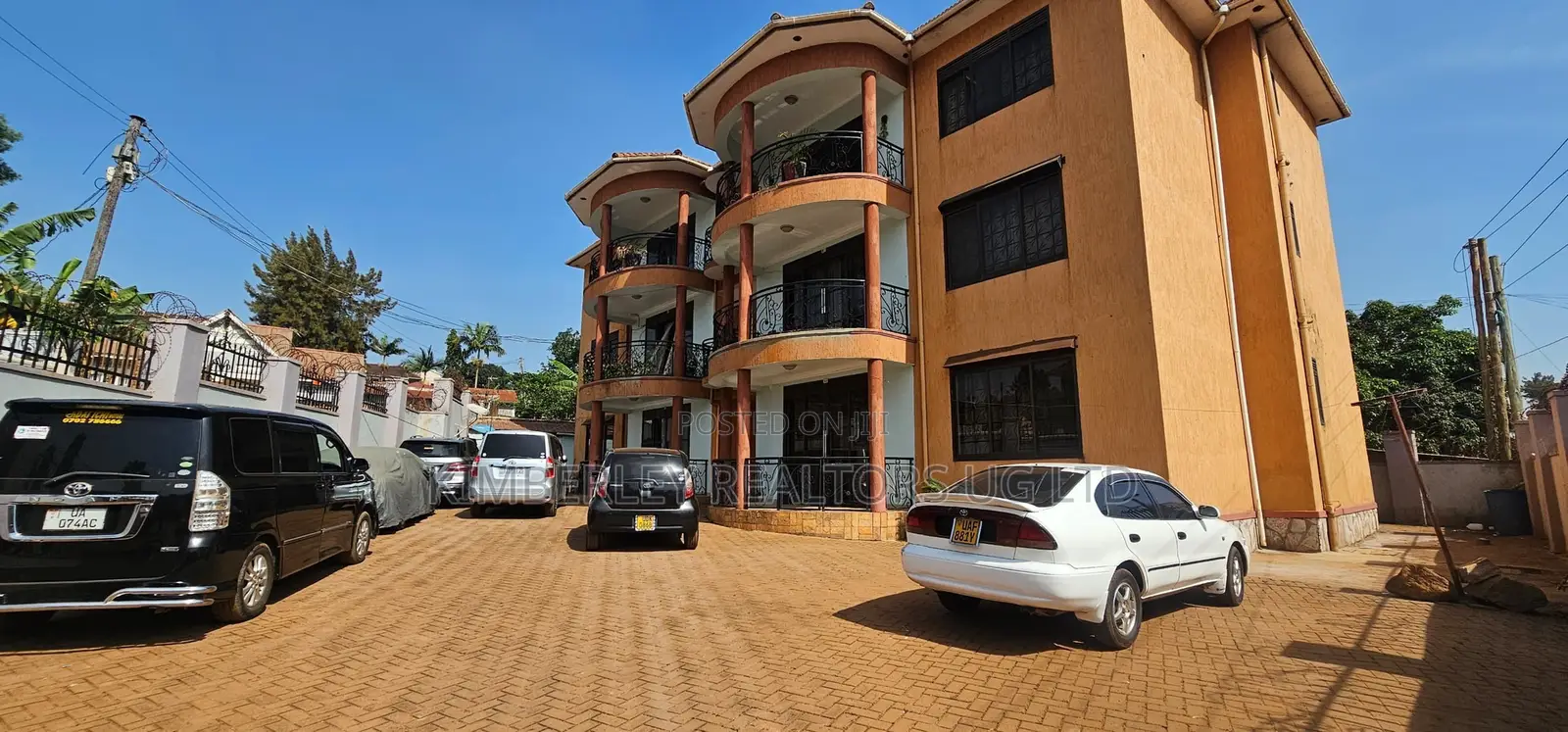 12bdrm Apartment in Division A for sale in Division A