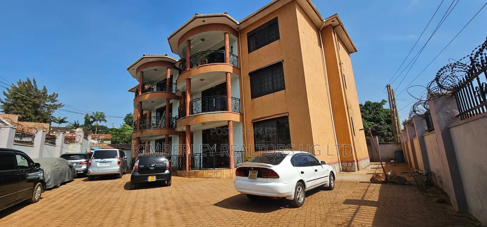 12bdrm Apartment in Division A for sale in Division A