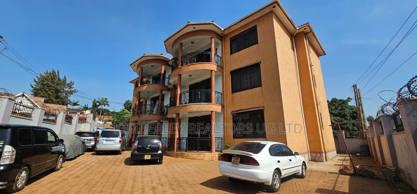 12bdrm Apartment in Division A for sale in Division A