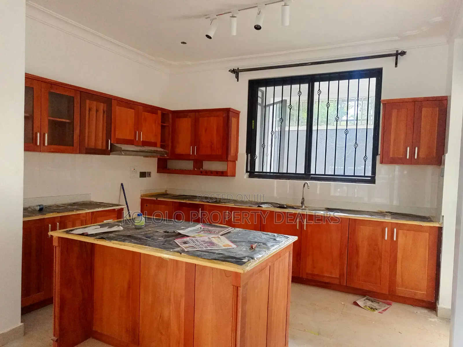 2bdrm Apartment in Bugolobi, Central Division for rent in Central Division