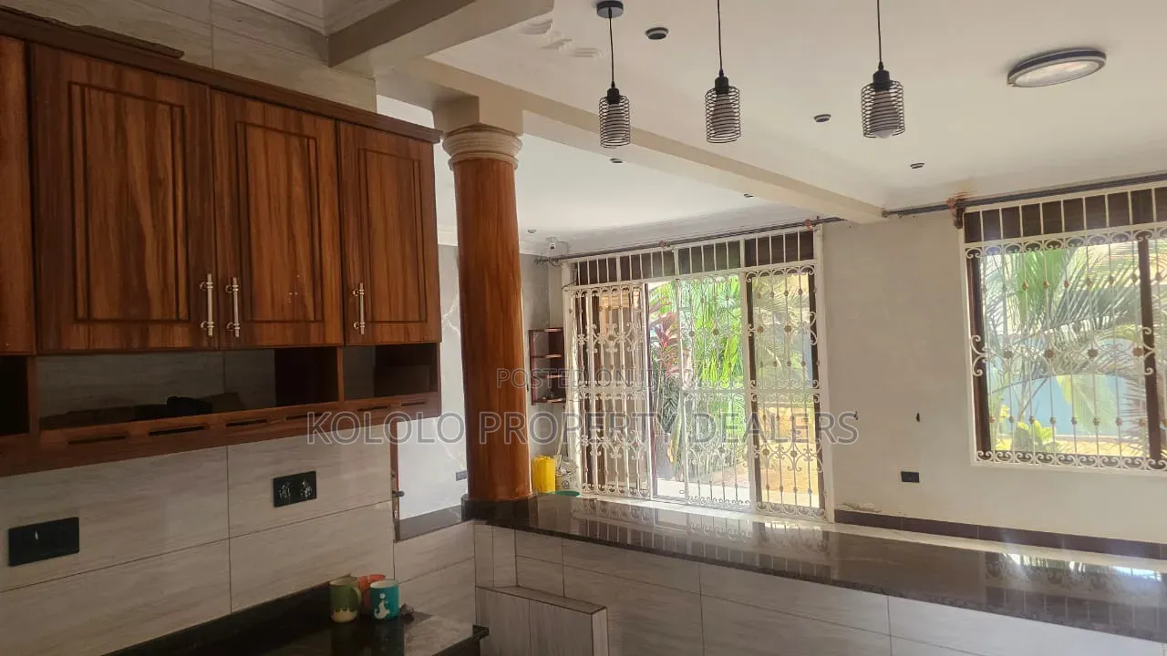 3bdrm Apartment in Bugolobi, Central Division for rent in Central Division
