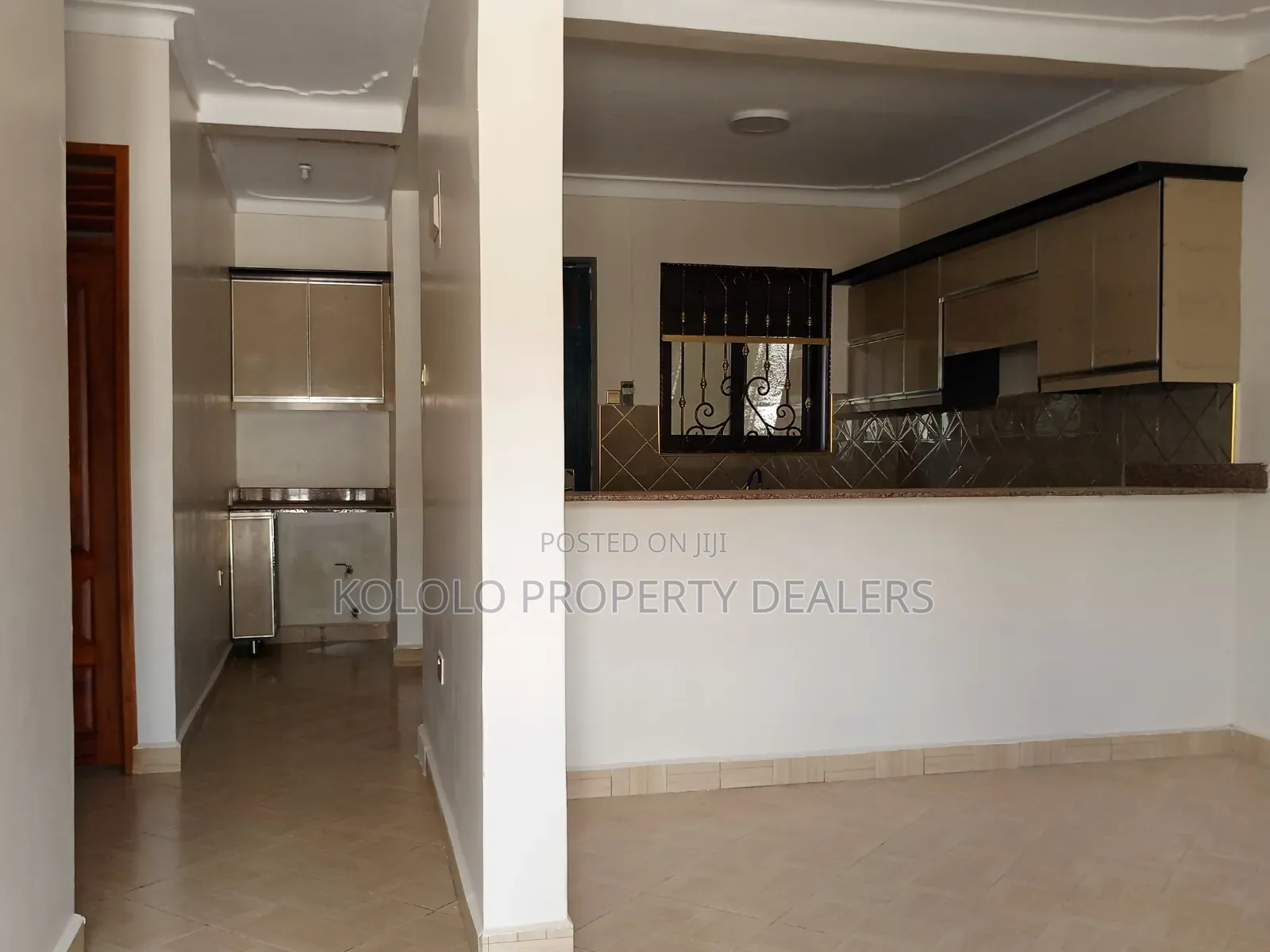 3bdrm Bungalow in Kyambogo, Central Division for sale in Central Division